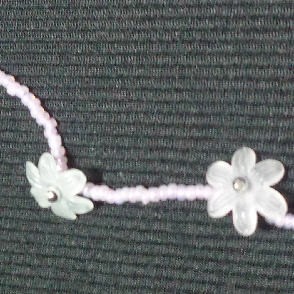 girls flower & bead necklace